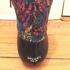 Sperry snow boots